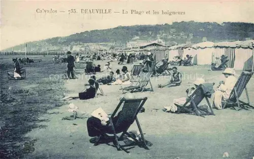 AK / Ansichtskarte DEAUVILLE-SUR-MER Lisieux 14 Calvados La plage et les baigneurs