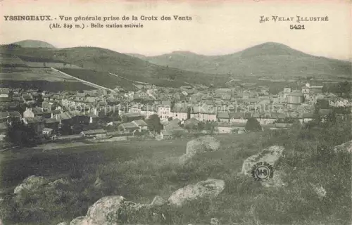 AK / Ansichtskarte Yssingeaux 43 Haute-Loire Vue générale prise de la Croix des Vents