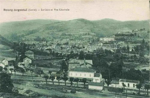 AK / Ansichtskarte Bourg-Argental Saint-Etienne 42 Loire La gare et vue générale