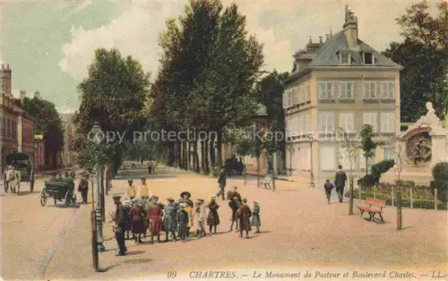 AK / Ansichtskarte CHARTRES 28 Eure-et-Loir Monument de Pasteur Boulevard Chasles