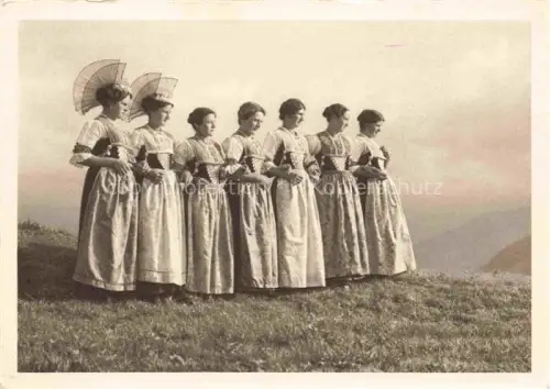 AK / Ansichtskarte Trachten Schweiz Appenzellerland Sonntagabend 