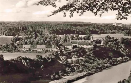 AK / Ansichtskarte Raitenhaslach Burghausen Altoetting Bayern Panorama Blick zum Kloster