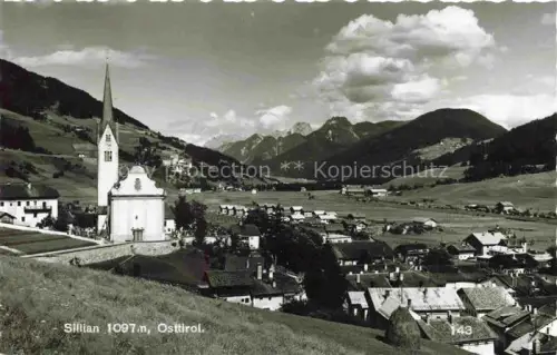AK / Ansichtskarte Sillian 1097m Lienz Tirol AT Ortsansicht mit Kirche Alpen