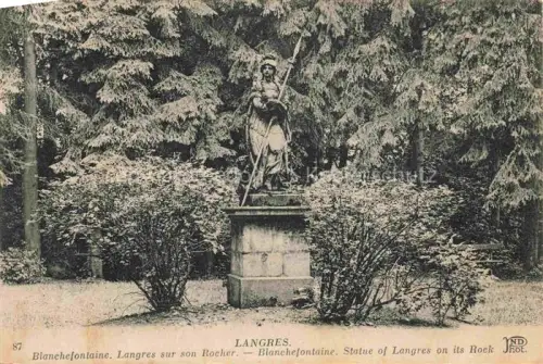 AK / Ansichtskarte LANGRES 52 Haute-Marne Blanchefontaine Langres sur son Rocher