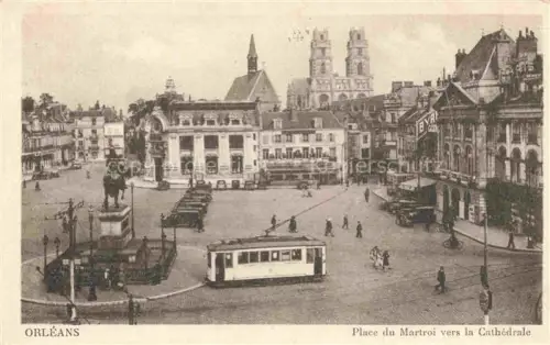 AK / Ansichtskarte ORLEANS 45 Loiret Place du Martroi vers la Cathedrale