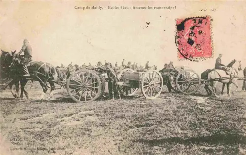 AK / Ansichtskarte Camp de Mailly TROYES 10 Aube Ecoles a feu Amener les avant trains