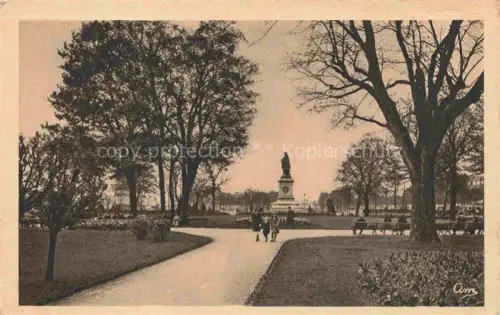 AK / Ansichtskarte REIMS 51 Marne Jardin Colbert et Place de la Gare