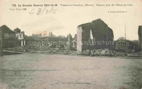AK / Ansichtskarte Vienne-le-Chateau Sainte-Menehould 51 Marne Ruines pres de l'Hotel de Ville