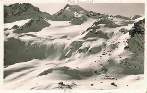 AK / Ansichtskarte DAVOS GR Grialetschhuette Blick auf Piz Vadret Piz Grialetsch und Kilbirizen Winterpanorama