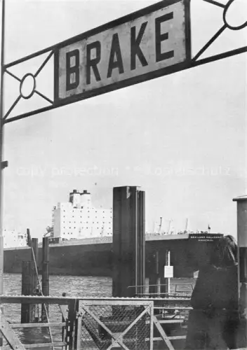 AK / Ansichtskarte BRAKE  Unterweser Wesermarsch Niedersachsen Hafenpartie