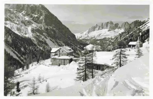 AK / Ansichtskarte Canazei Fassatal Pozza di Fassa Trentino IT Rifugi Contrin Sassolungo Dolomiti Winterpanorama Langkofel Dolomiten