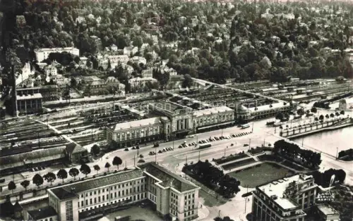 AK / Ansichtskarte MULHOUSE Muehlhausen 68 Haut-Rhin La Poste et la gare vue aérienne