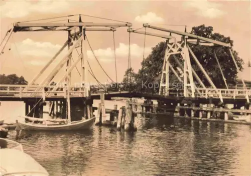 AK / Ansichtskarte Wiek Ruegen An der Zugbruecke
