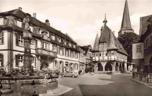 AK / Ansichtskarte Michelstadt Odenwald Hessen Marktplatz und Rathaus Brunnen