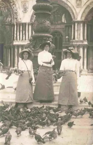 AK / Ansichtskarte VENEZIA Venedig Venice Venise IT Venezianerinnen in Tracht