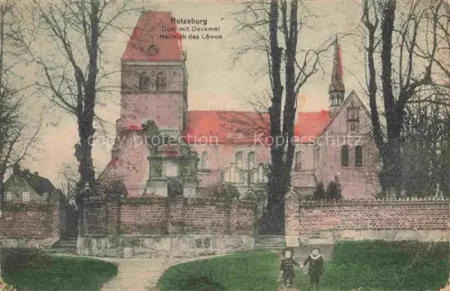 AK / Ansichtskarte Ratzeburg Schleswig-Holstein Dom mit Denkmal Heinrich des Loewen