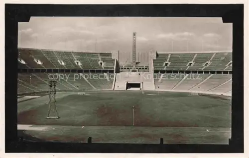 AK / Ansichtskarte Stadion Stadium Estadio-- Reichssportfeld Deutsche Kampfbahn Berlin