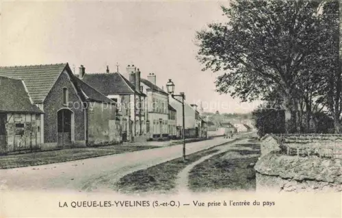 AK / Ansichtskarte La Queue-les-Yvelines Rambouillet 78 Yvelines Vue prise a l'entree du pays