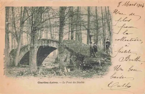 AK / Ansichtskarte Charlieu ROANNE 42 Loire Pont-du-Diable Bruecke Wald Baeume Maenner Restaurant-Jeanne-d Arc