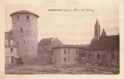 AK / Ansichtskarte Charlieu ROANNE 42 Loire Place-de-l Abbaye Abtei Rundturm Kirchturm Mittelalter Platz