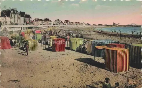 AK / Ansichtskarte QUIBERON Lorient 56 Morbihan La-Plage Badekabinen Strand Meer Kueste Badegaeste Hotels Combier
