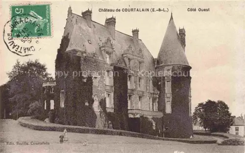AK / Ansichtskarte Courtalin Courtalain 28 Eure-et-Loir Château-de-Courtalain Schloss Turm Efeu Westseite Bazille