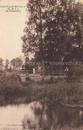 AK / Ansichtskarte Chapelle-Royale 28 Eure-et-Loir Passerelle Bach Baeume Wiese Passanten Schilf Laendliche-Szene
