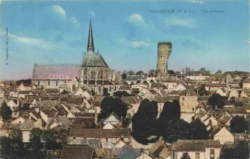 AK / Ansichtskarte Gallardon CHARTRES 28 Eure-et-Loir Tour-de-l Épaule Kirche Rundturm Stadtansicht Daecher Altstadt Felder