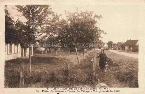 AK / Ansichtskarte Saint-Jean-de-Rebervilliers Poste-Saint-Jean Dorfeingang Allee Baeume Landstrasse Bauernhaeuser Frau Hund