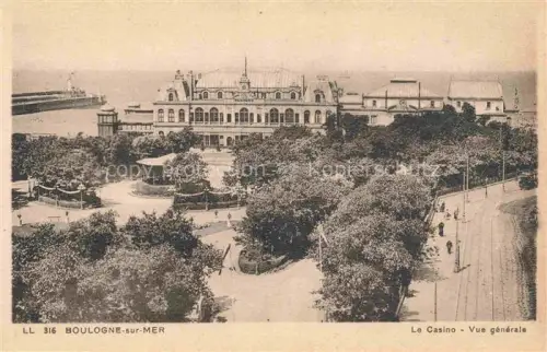 AK / Ansichtskarte BOULOGNE-SUR-MER 62 Pas-de-Calais Casino Garten Park Hafen Meer Strassenbahn Baeume Promenade
