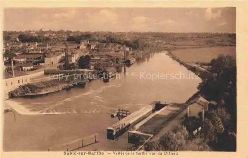 AK / Ansichtskarte Sable-sur-Sarthe La FLECHE 72 Sarthe Vallee-de-la-Sarthe Fluss Schleuse Wehr Stadtansicht Felder Fliegeraufnahme