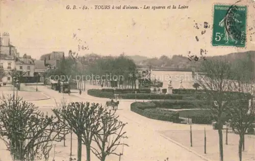AK / Ansichtskarte TOURS 37 Indre-et-Loire Squares Loire Strassenbahn Pferdekutsche Skulpturen Alleen Baeume Vogelperspektive