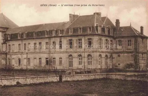 AK / Ansichtskarte Sees Alencon 61 Orne L Aérium Solarium Sanatorium Heilanstalt Zaun Rasenflaeche Mansarddach