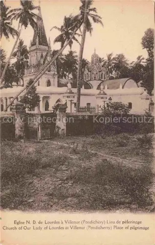 AK / Ansichtskarte Villenur Pondicherry Pondichery India Notre-Dame-de-Lourdes Wallfahrtskirche Palmen Tropisch Kirchturm Mauer Garten Missions-Etrangères