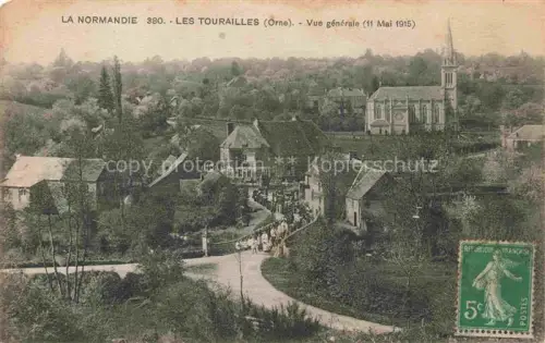 AK / Ansichtskarte Tourailles Les 61 Orne Dorf Kirche Dorfstrasse Passanten Haeuser Baeume Huegel