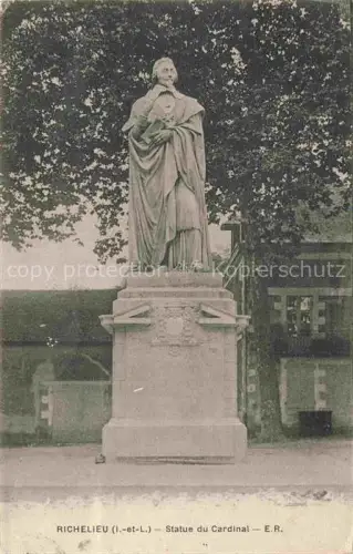 AK / Ansichtskarte Richelieu Statue-du-Cardinal Kardinalstatue Denkmal Baeume Sockel