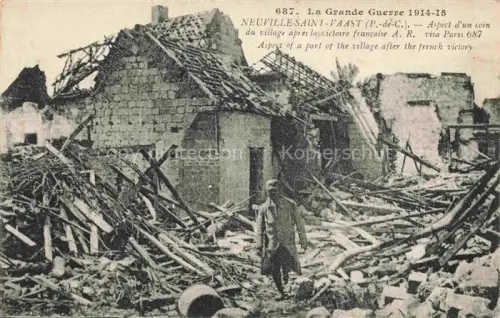 AK / Ansichtskarte Neuville-Saint-Vaast ARRAS 62 Pas-de-Calais La-Grande-Guerre Ruinen Kriegszerstoerung Soldat Truemmer Mauerwerk WWI