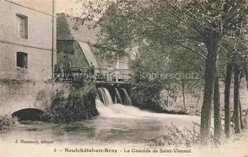 AK / Ansichtskarte Neufchatel-en-Bray DIEPPE 76 Seine-Maritime La-Cascade-de-Saint-Vincent Wasserfall Muehle Schleuse Steg Personen Fluss Baeume