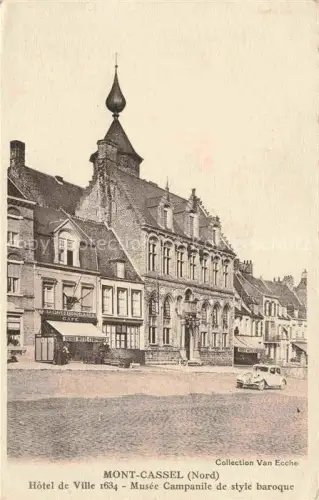 AK / Ansichtskarte Cassel Dunkerque 59 Nord Hôtel-de-Ville Musée Campanile Barock Café Kopfsteinpflaster Oldtimer