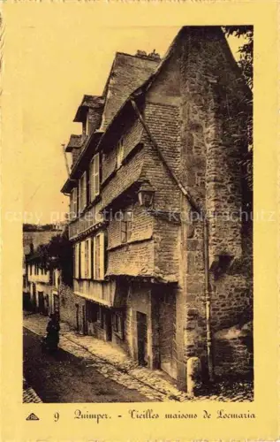 AK / Ansichtskarte QUIMPER 29 Finistere Vieilles-maisons-de-Locmaria Fachwerk Kopfsteinpflaster Gasse mittelalterlich Steinfassade Gaslaterne