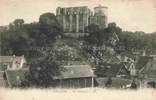 AK / Ansichtskarte Falaise  CAEN 14 Calvados Château Burg Felsen Turm Mittelalter Altstadt Daecher Rundturm