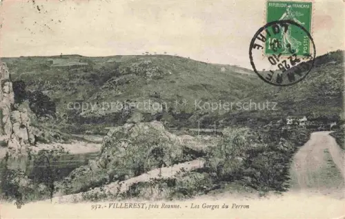 AK / Ansichtskarte Villerest ROANNE 42 Loire Gorges-du-Perron Fluss Felsschlucht Strasse Huegel Tal Gestein Landschaft