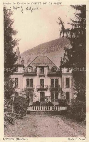 AK / Ansichtskarte LUCHON Bagneres-de-Luchon 31 Haute-Garonne Pension-de-Famille Castel-de-la-Pique Villa Berge Tannen Auffahrt Balkon Gelaender