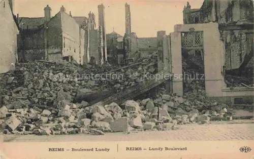 AK / Ansichtskarte REIMS 51 Marne Boulevard-Lundy Kriegszerstoerung Ruinen Truemmer Erster-Weltkrieg Haeuserfronten Schutt