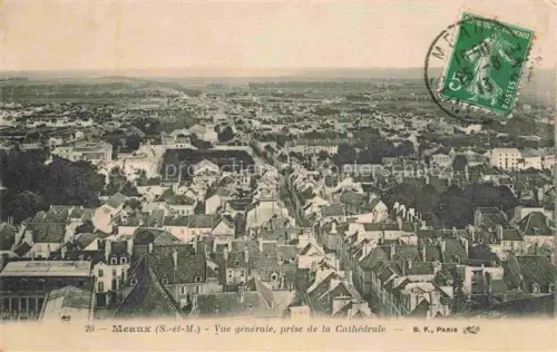 AK / Ansichtskarte MEAUX 77 Seine-et-Marne Stadtpanorama Daecher Altstadt Felder Kathedrale Vogelperspektive Haeuser