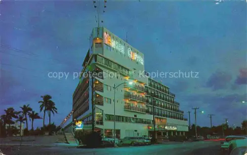 AK / Ansichtskarte Fort Lauderdale Florida USA Fabulous Yankee Clipper Hotel at night