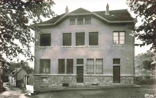 AK / Ansichtskarte Herisson Montlucon 03 Allier La-Poste Postamt Fassade Baeume Steinbau