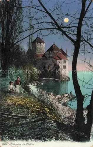 AK / Ansichtskarte Chateau Chillon Montreux VD Château-de-Chillon Genfer-See Mondnacht Turm Seeschloss Paar Baeume Nachtansicht