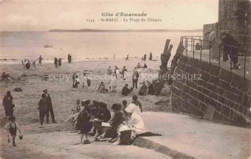 AK / Ansichtskarte ST-MALO SAINT-MALO 35 Plage-du-Château Strand Badegaeste Festungsmauer Rampen Seebad Kinder Sommer