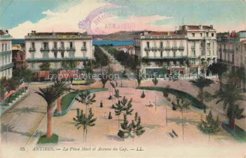 AK / Ansichtskarte ANTIBES 06 Alpes Maritimes Place-Macé Avenue-du-Cap Strassenszene Palmen Strassenbahn Gebaeude Handkoloriert